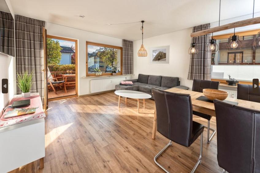 Staufenhirsch Apartment 오버스타우펜 외부 사진